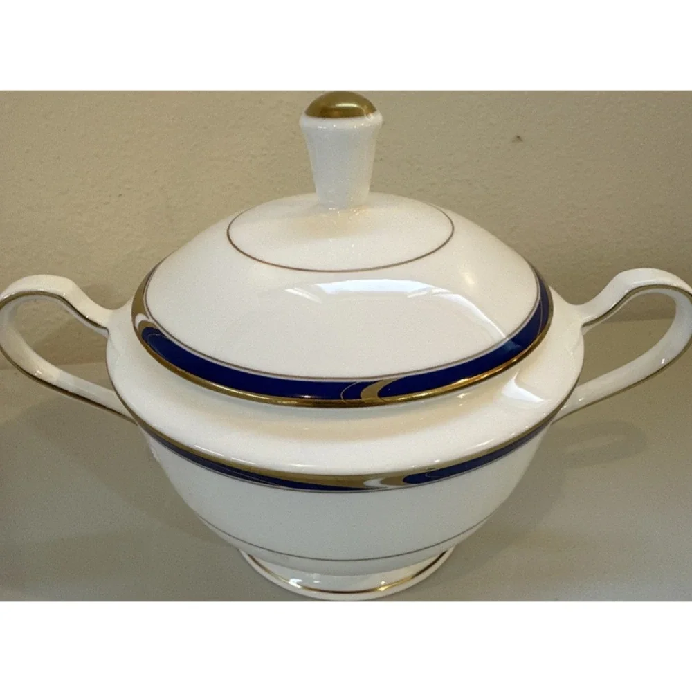 Mikasa Academy Lapis CAH23 Bone China Sugar Bowl with Lid Cobalt Blue Gold Japan